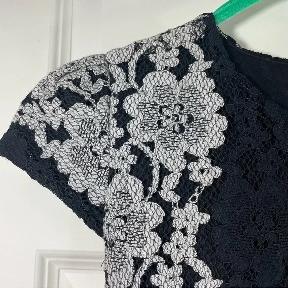 Betsey Johnson Women's Dress Black White Floral Size 2 - Picture 5 of 13